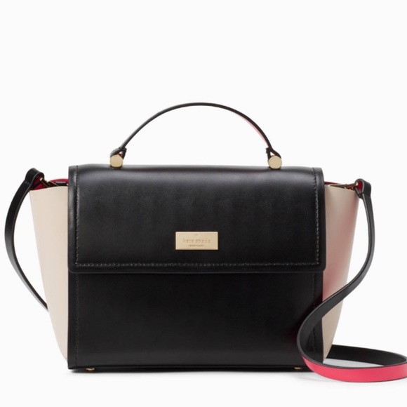 kate spade Handbags - ⛔️SOLD⛔️Authentic Kate Spade Leather Crossbody